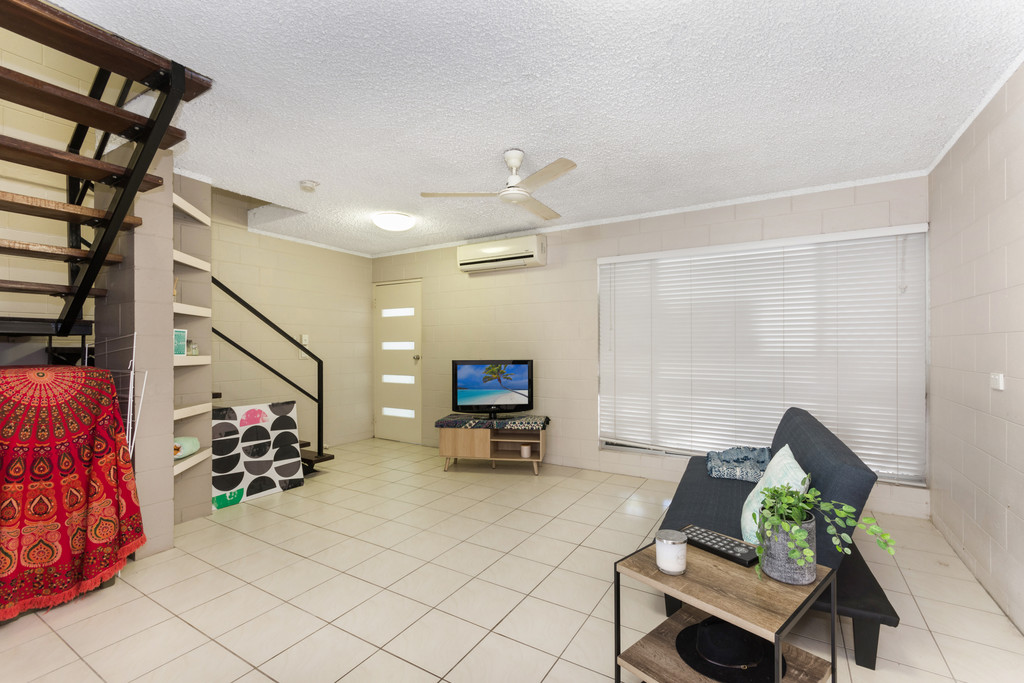 Hyde Park real estate Sold