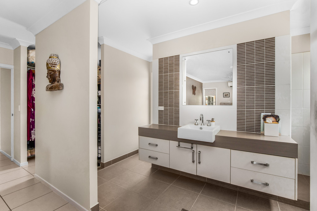 Selling your property in Alice River