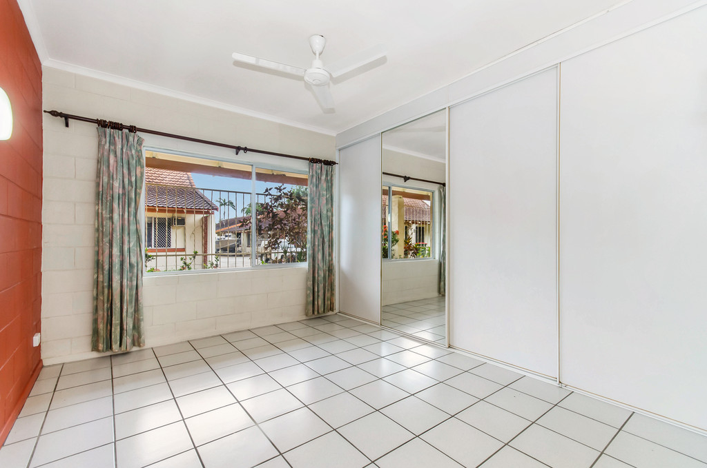 Hyde Park real estate Sold