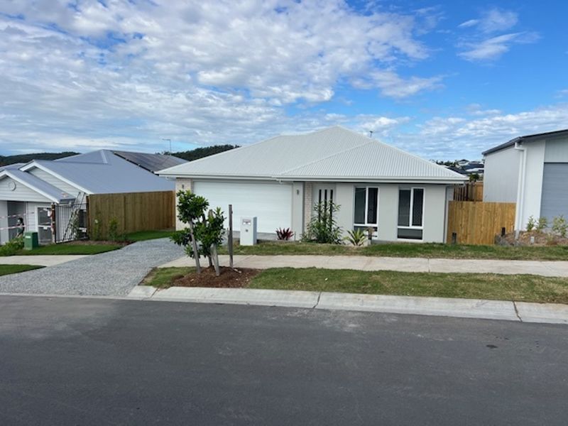 Property in White Rock - $600 Weekly