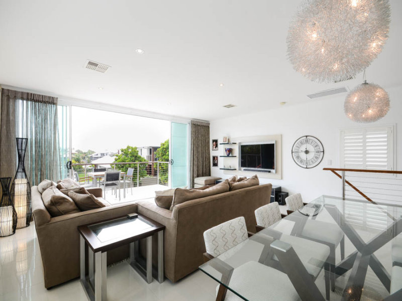 Real Estate in Parrearra