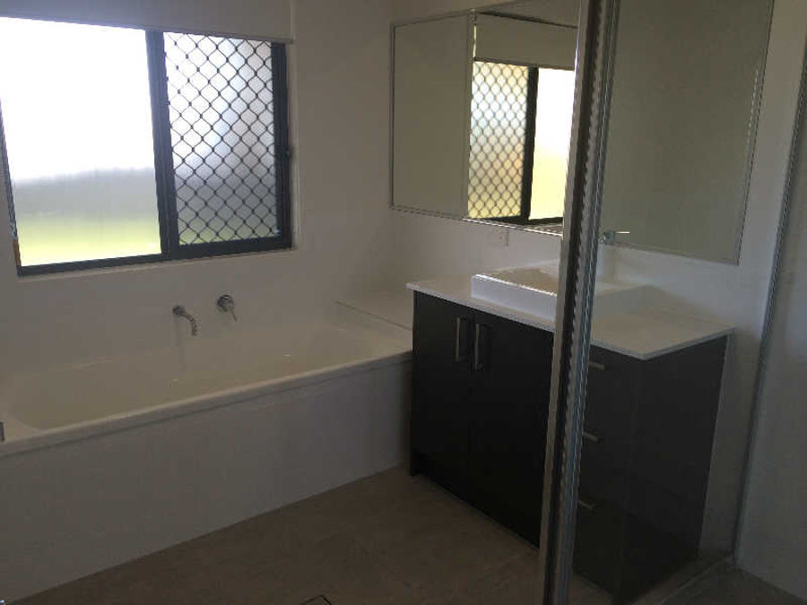 Real Estate in Caloundra West