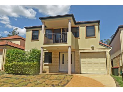 Property in Holland Park West - Sold for $685,000