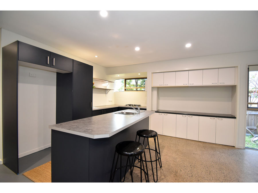 Property in Woolloongabba - Leased