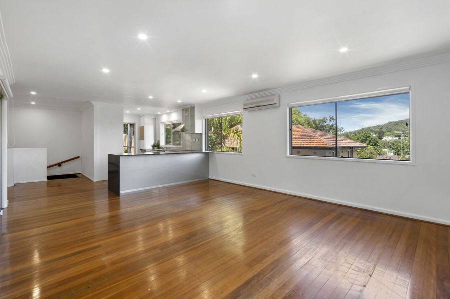 Property in Holland Park West - Leased