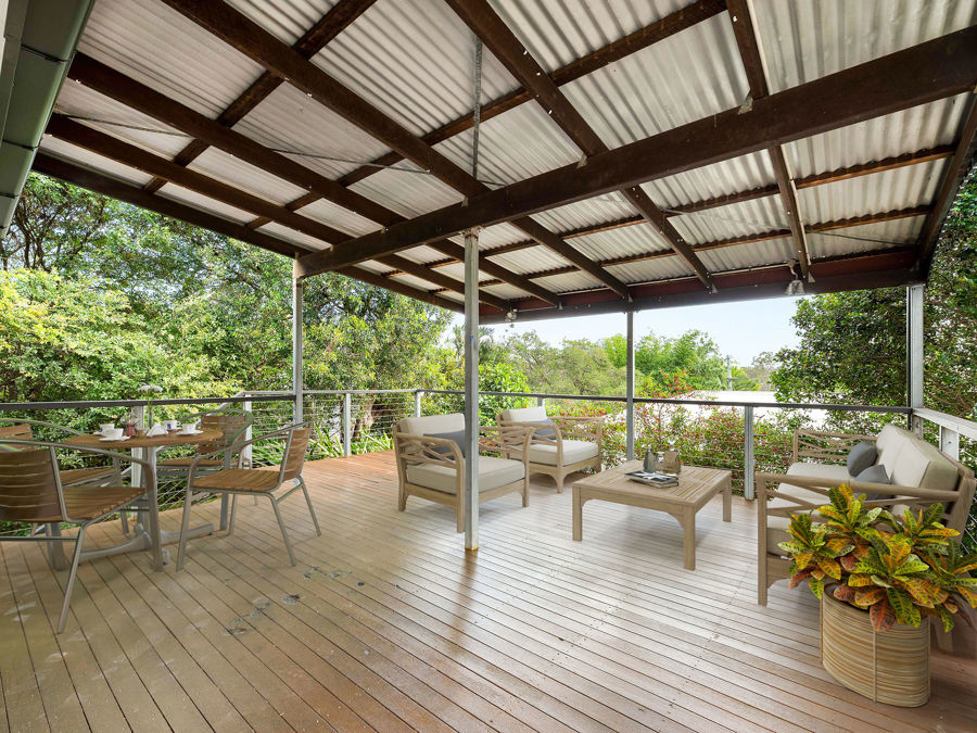 Property in Holland Park West - Offers Invited