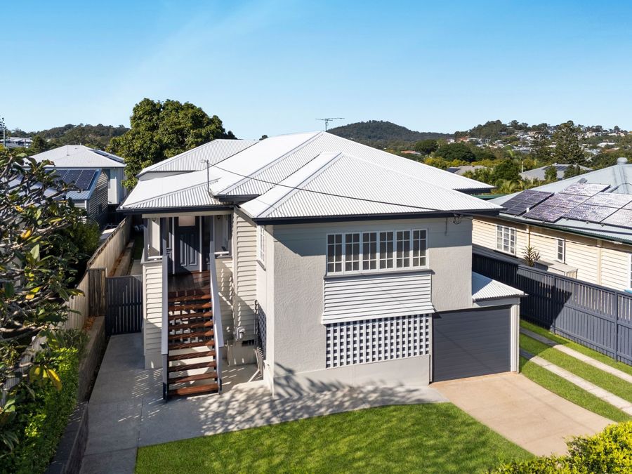 Property in Holland Park - Offers over $1,390,000