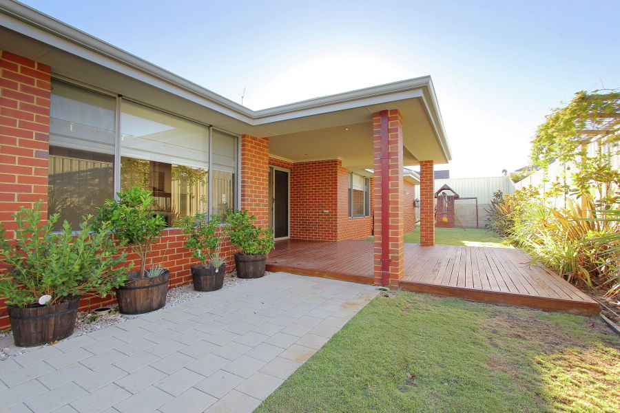 Real Estate in Madora Bay