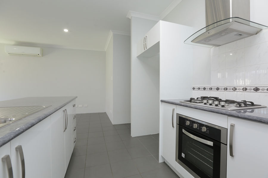 Real Estate in Lakelands