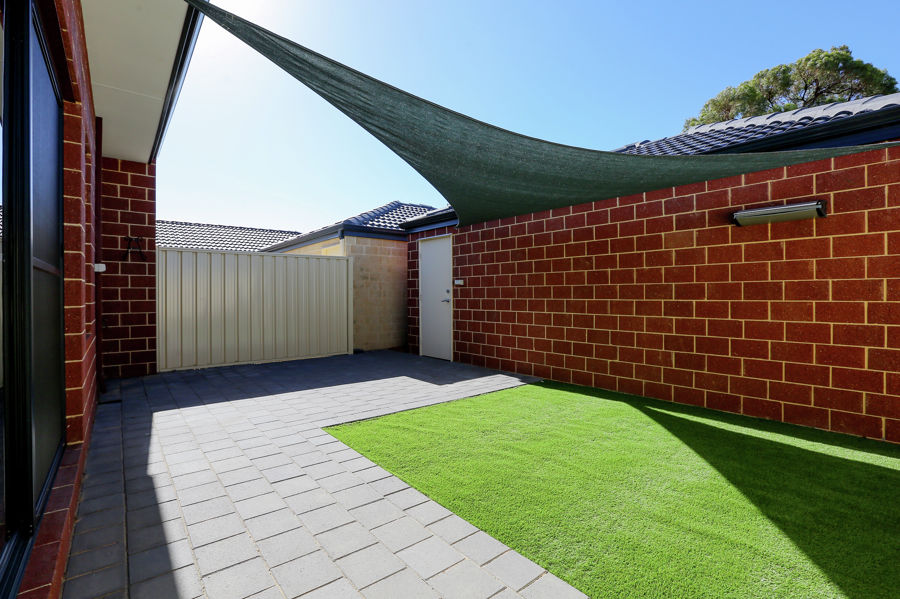 Real Estate in Lakelands