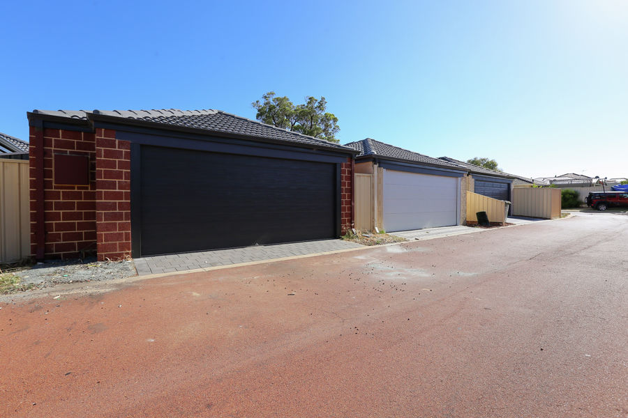 Real Estate in Lakelands