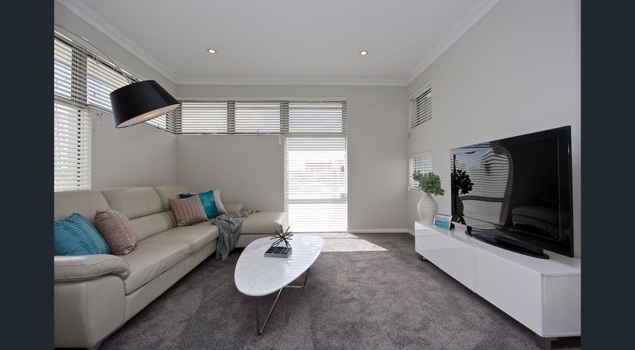 Bayswater real estate Leased