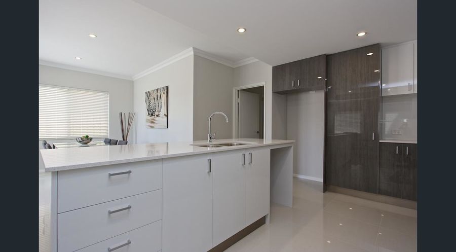 Bayswater real estate Leased