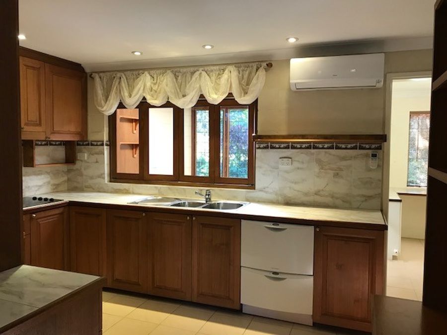 Property in Glass House Mountains - Leased