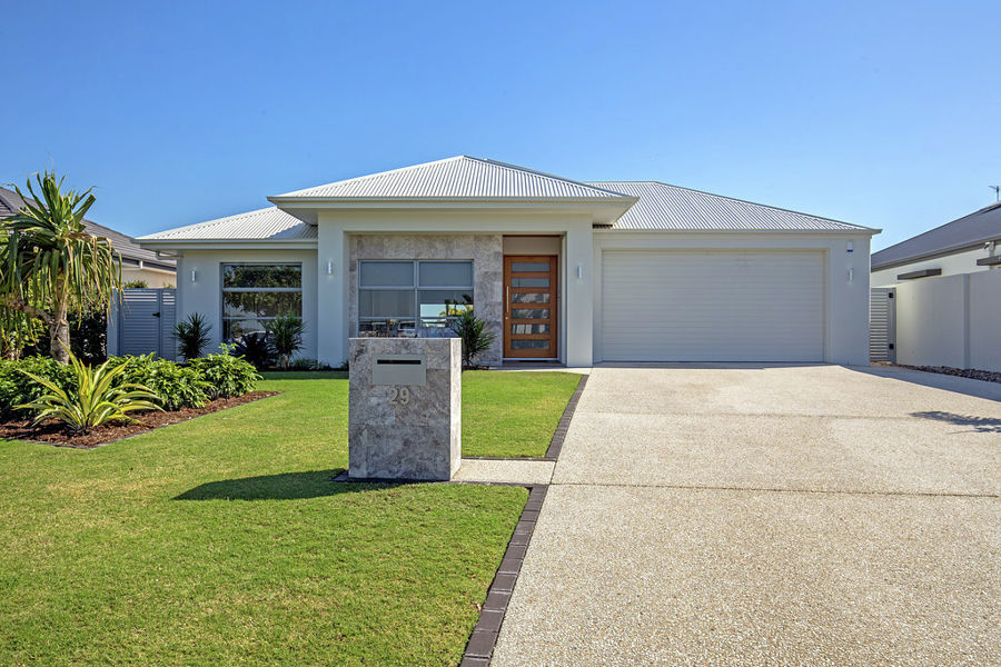 Property in Jacobs Well - Sold for $1,150,000