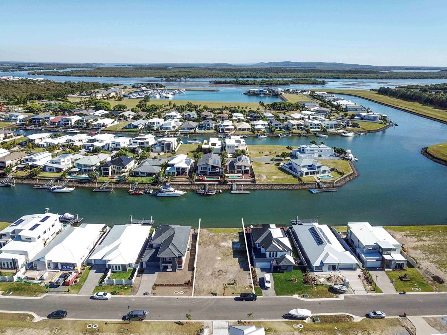 Property in Jacobs Well - Offers Over $650,000