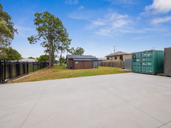 Property in Coopers Plains - $548,000+ Very Urgent Sale! [814M2 Huge Potential]