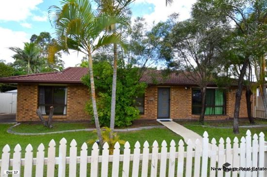 Property in Crestmead - 328,000