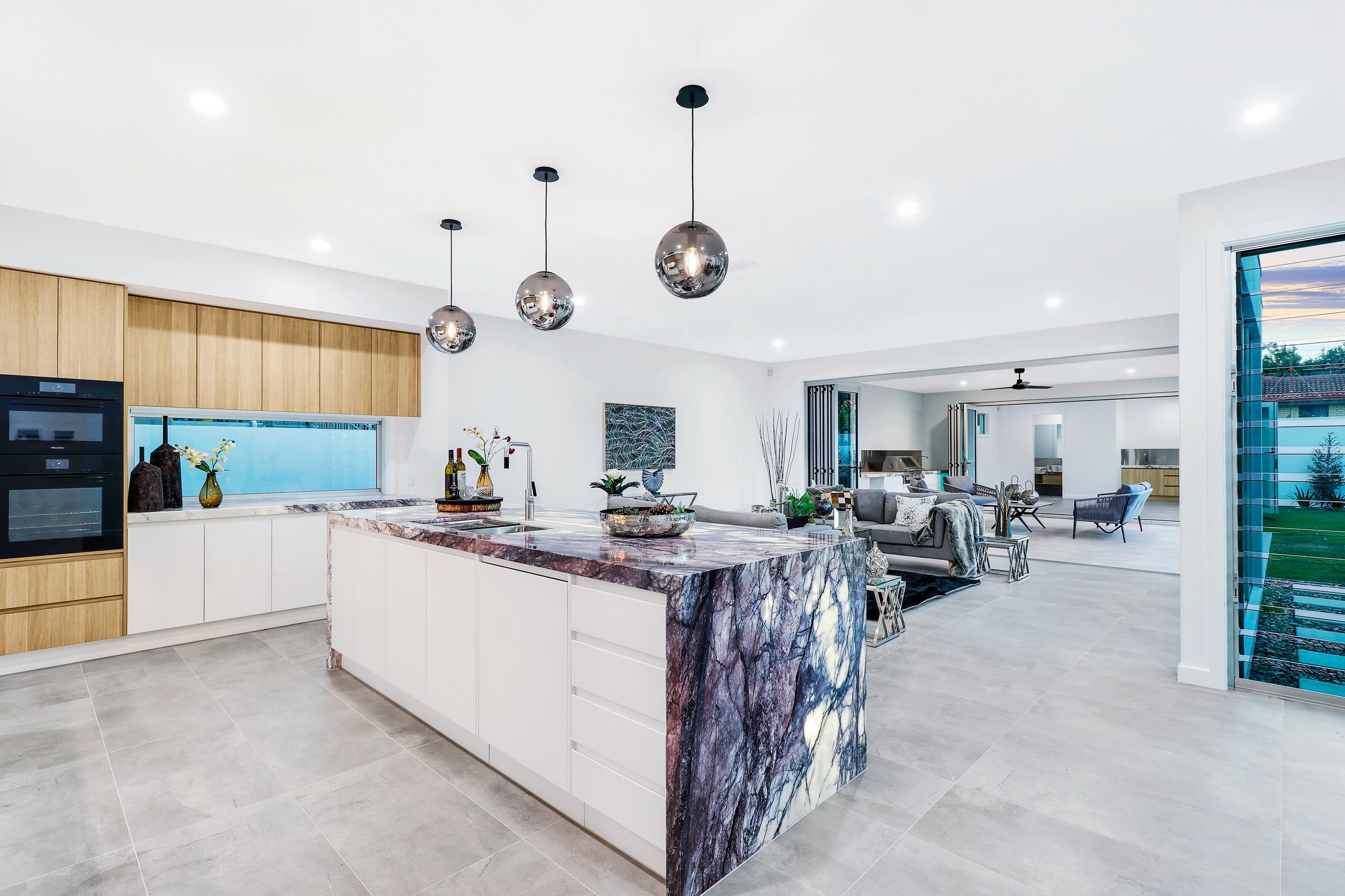 Property in Robertson - $1,950,000+ [ Luxe Showpiece! Luxury & Elegance! ]