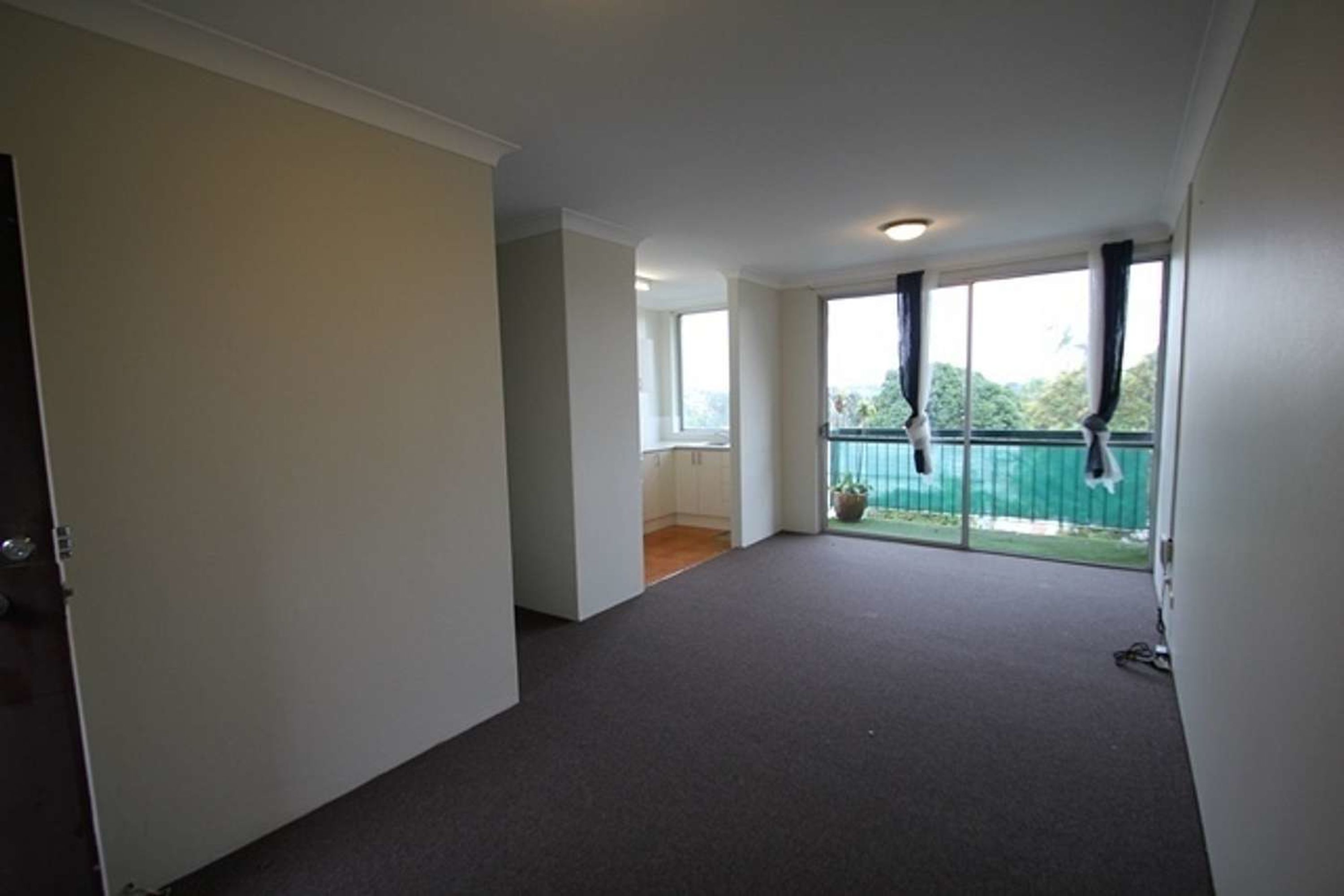 Property in Highgate Hill - $325 Weekly