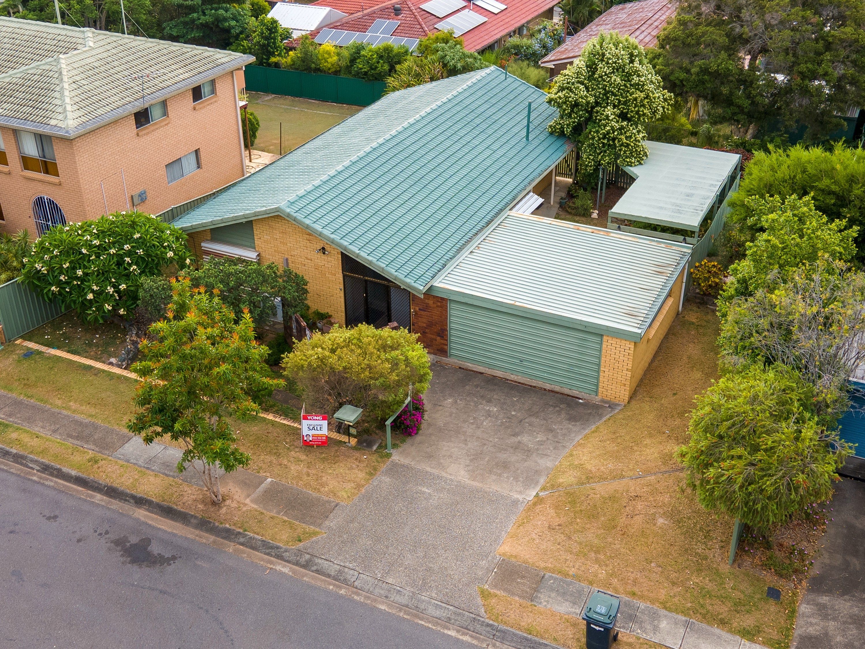 Property in Robertson - UNDER CONTRACT! Within Robertson School Catchment!
