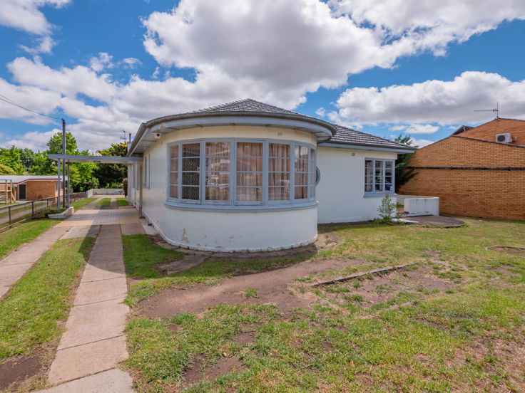 Property in Armidale - $750,000