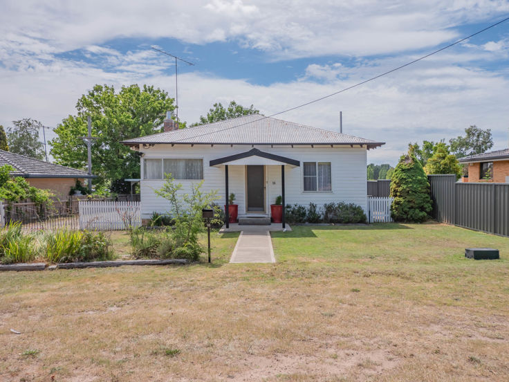 Property in Uralla - $263,000