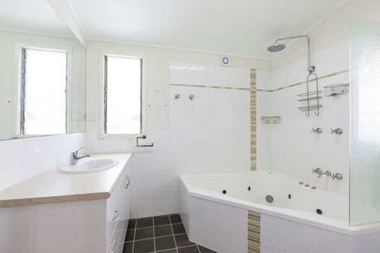 Innisfail real estate For Sale