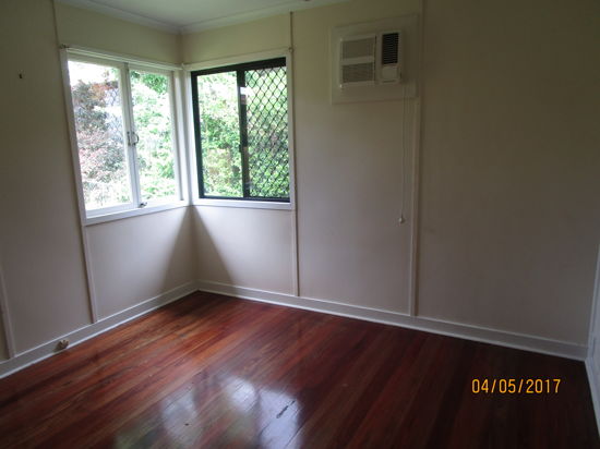 Innisfail real estate For Sale