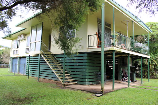 Property For Sale in Innisfail Estate