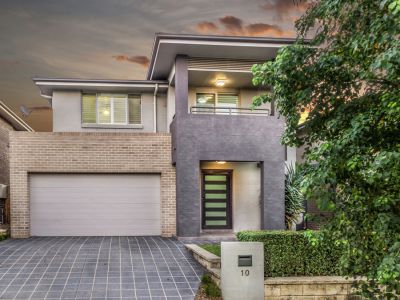 Property in The Ponds - Sold for $930,000
