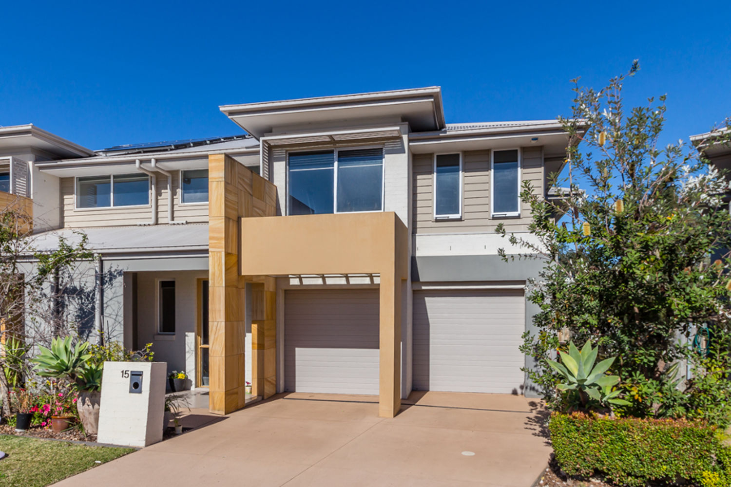 Property in The Ponds - Sold for $1,100,000