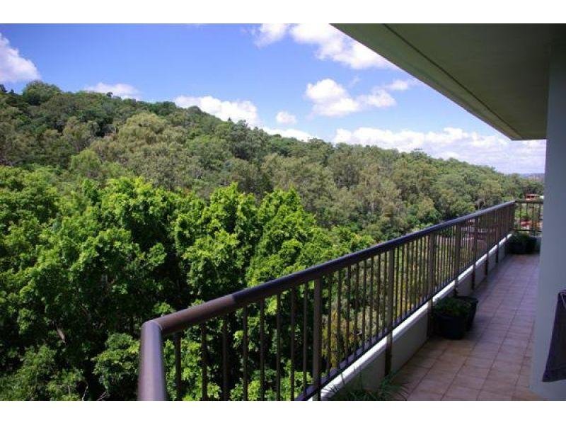 Real Estate in Burleigh Heads