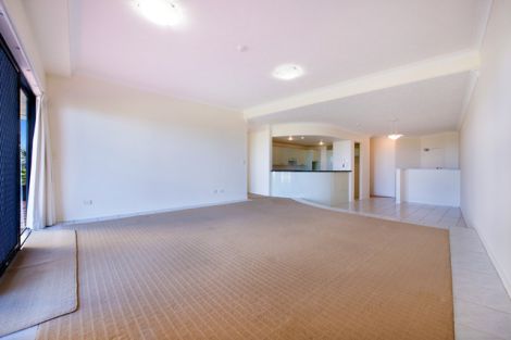 Real Estate in Nobby Beach