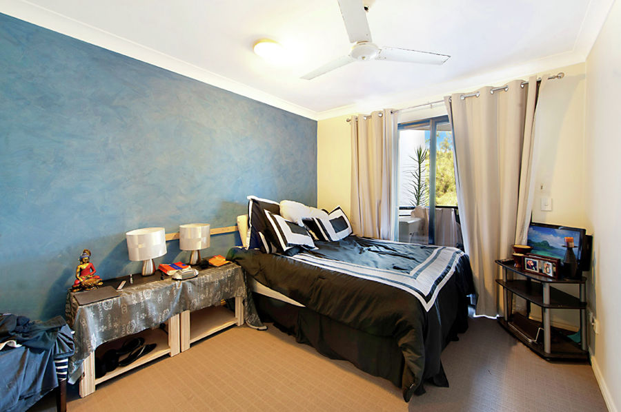 Real Estate in Nobby Beach