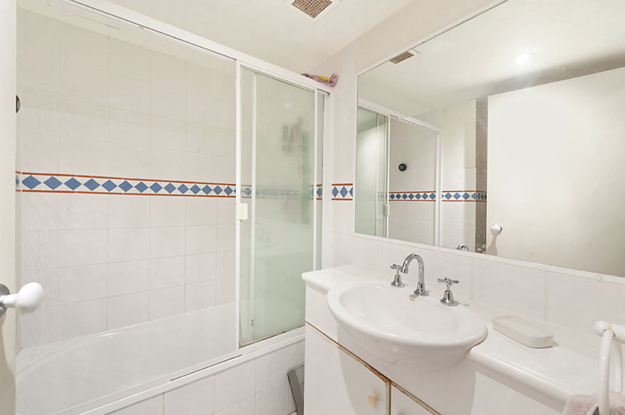 Real Estate in Nobby Beach