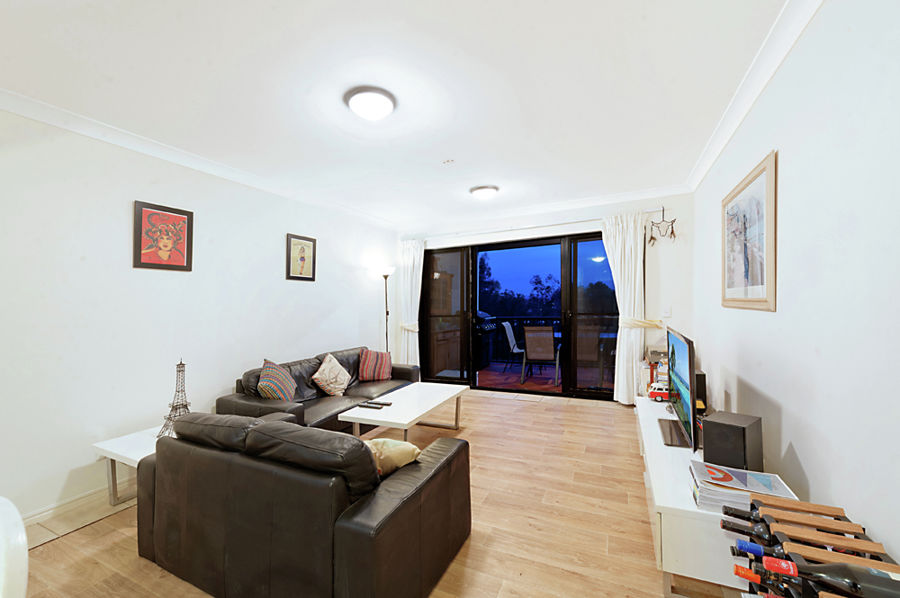 Real Estate in Nobby Beach