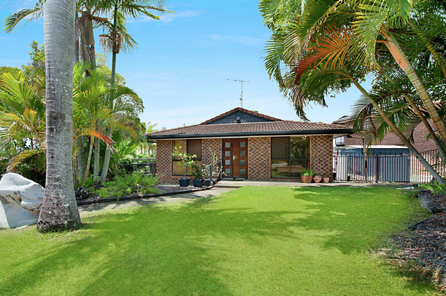 Real Estate in Robina