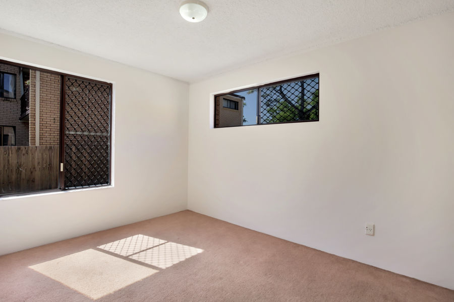 Open for inspection in Mermaid Waters