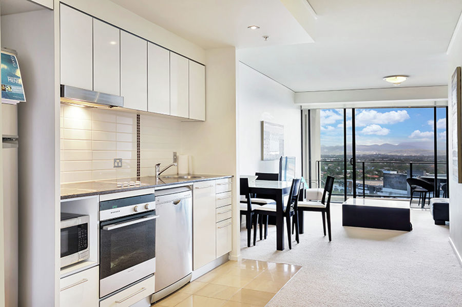 Broadbeach real estate Sold