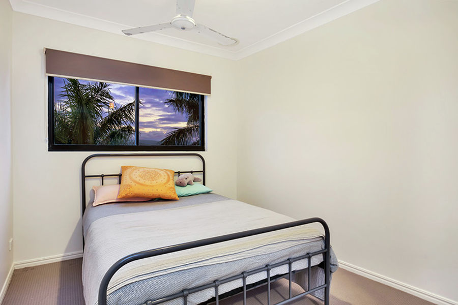 Real Estate in Nobby Beach