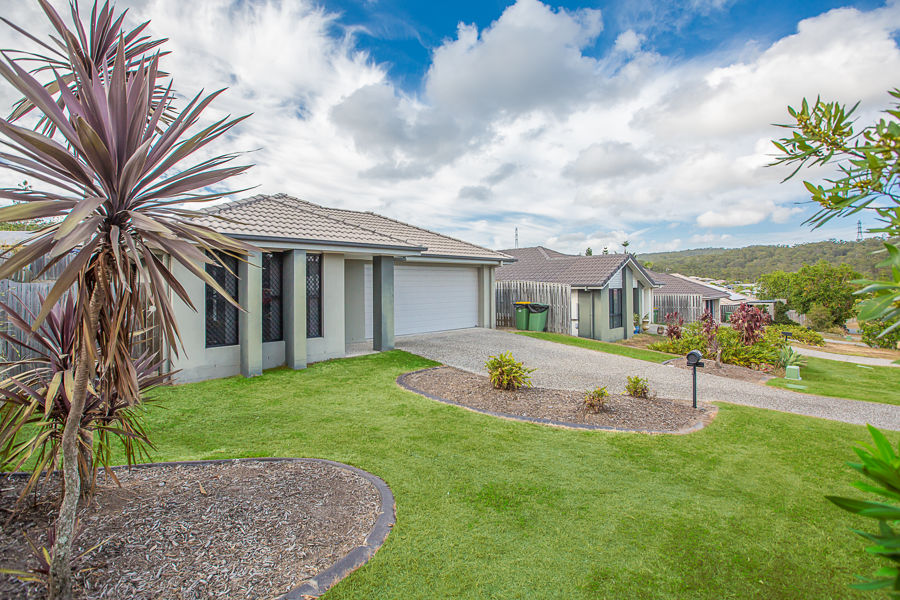 Real Estate in Pacific Pines