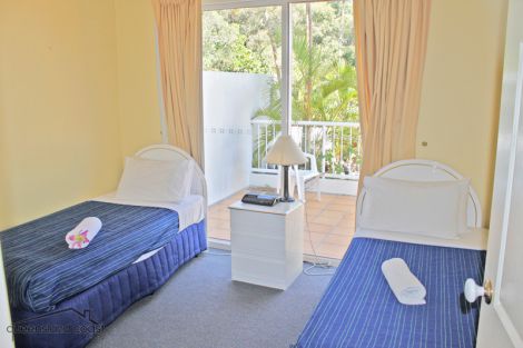 Real Estate in Nobby Beach