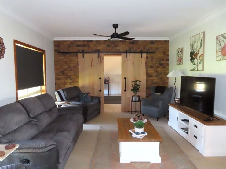 Applethorpe real estate For Sale