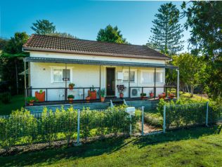 Property in Urunga - Leased