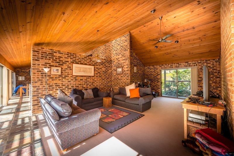 Selling your property in Valla