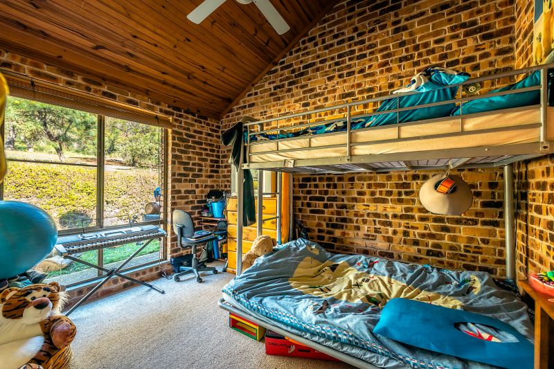 Real Estate in Valla