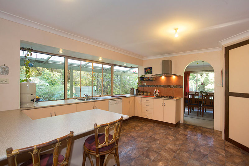 Valla real estate Sold