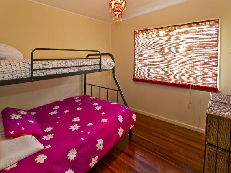 Real Estate in Valla Beach