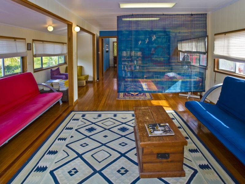 Real Estate in Valla Beach